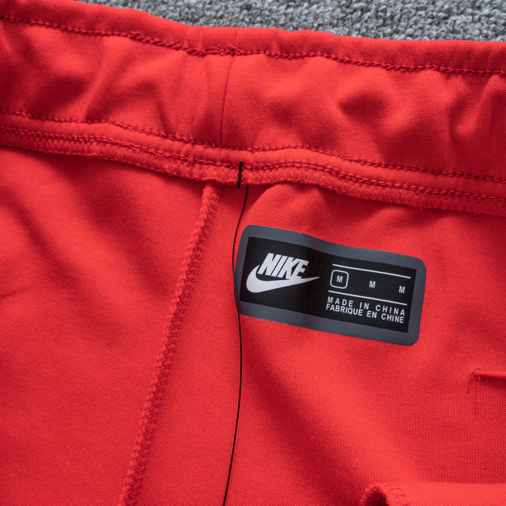 Jaqueta NK Tech Fleece Vermelho