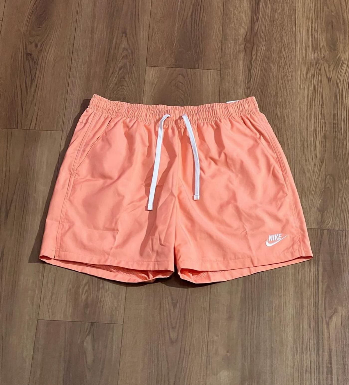 Shorts NK Club