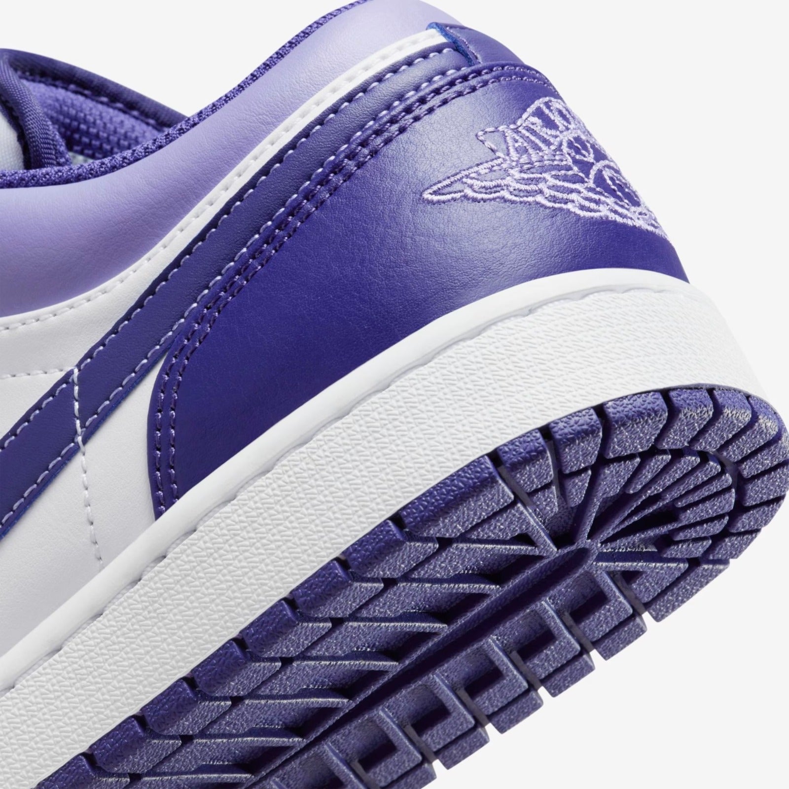 Tênis NK Air Jordan 1 Low Retro "Sky J Purple"